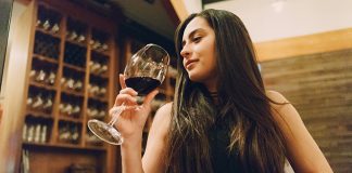 These Are the Right Way to Hold Every Type of Drink