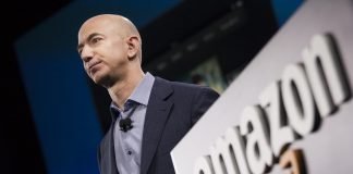 As Flipkart & Walmart Clinch The Deal, Amazon Pumps In Rs 2600 Crore In India Business Amazon Flipkart Walmart Deal India