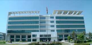 HCL Technologies Chief Highest Paid Executive Among Four IT Companies hcl