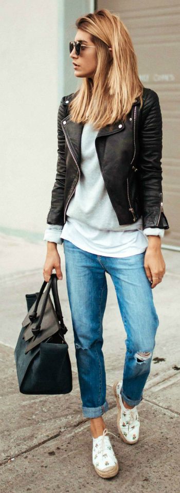 how to wear boyfriend jeans with boots